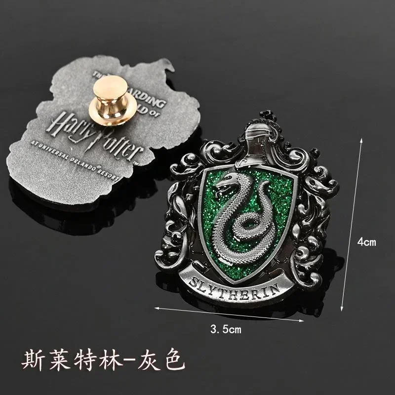 Magic Academy Harried Creative Brooch, Potters Hogwarts Slytherin Logo, Emblema de liga metálica, Alfinete de lapela, Acessórios de vestuário