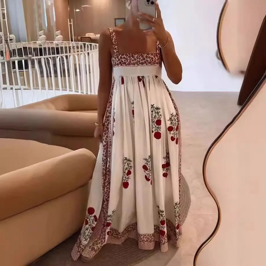 

2025 New Women's European and American Fashion Temperament Is Sweet and Fresh High Waist and Large Swing Printed Suspender Dress