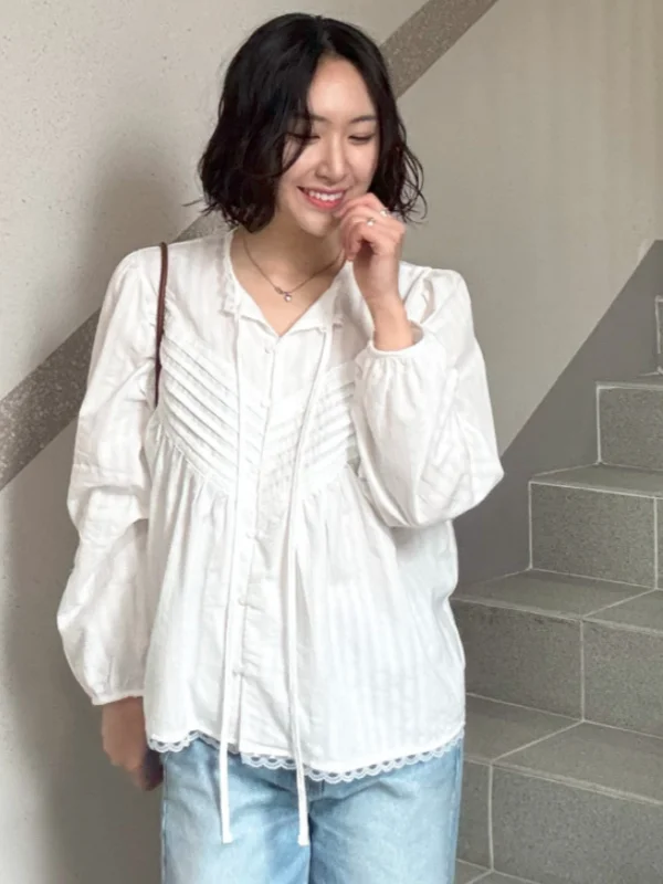 Retro Chic Lace Patchwork V-Neck Long Sleeve Women's Shirt Decorative Sash Pure Color Loose Fit Cotton Casual Fashion