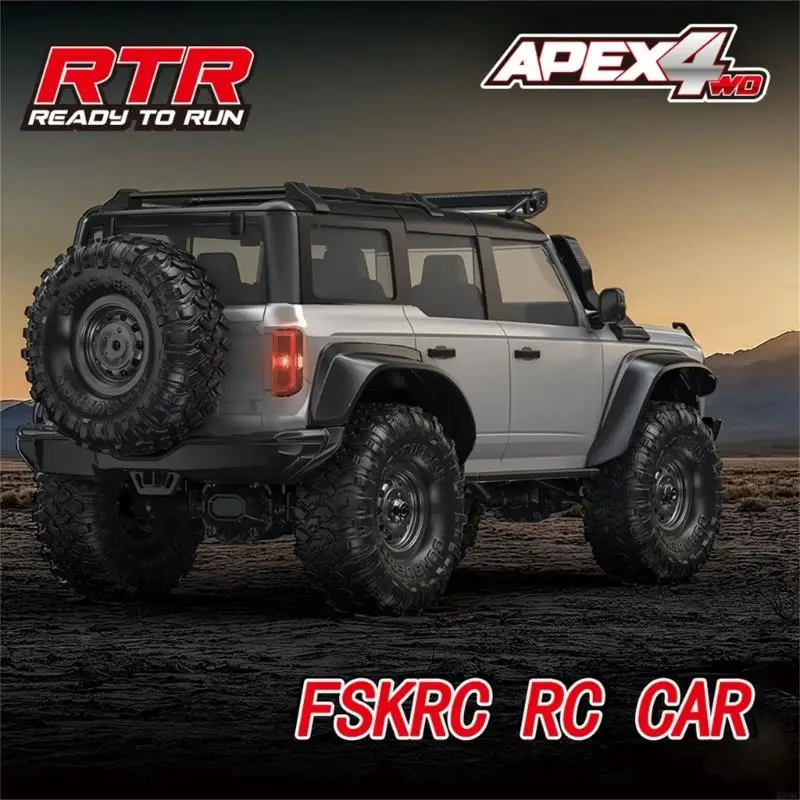 

M89C 1/16 Remote Control Crawler Car 4WD Model Vehicle Toy for Kids Outdoor Adventure