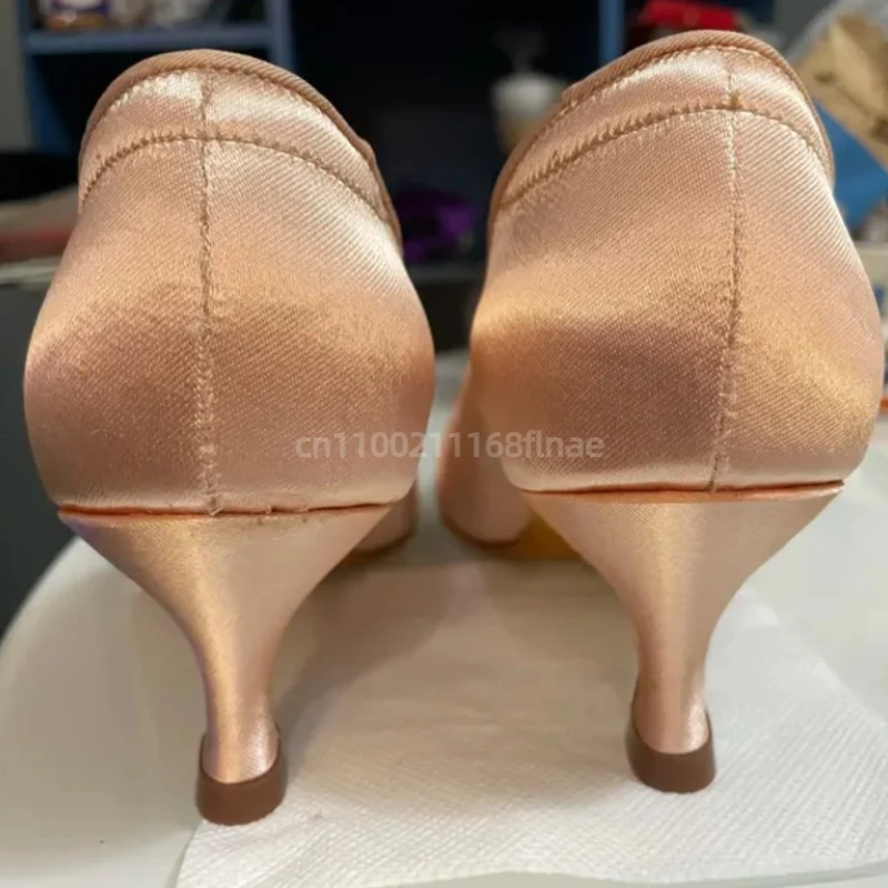 أحذية الرقص الحديثة المنافسة 138 أحذية نسائية عصرية ذات نعل ناعم من الساتان أحذية الرقص الاجتماعي المريحة #4