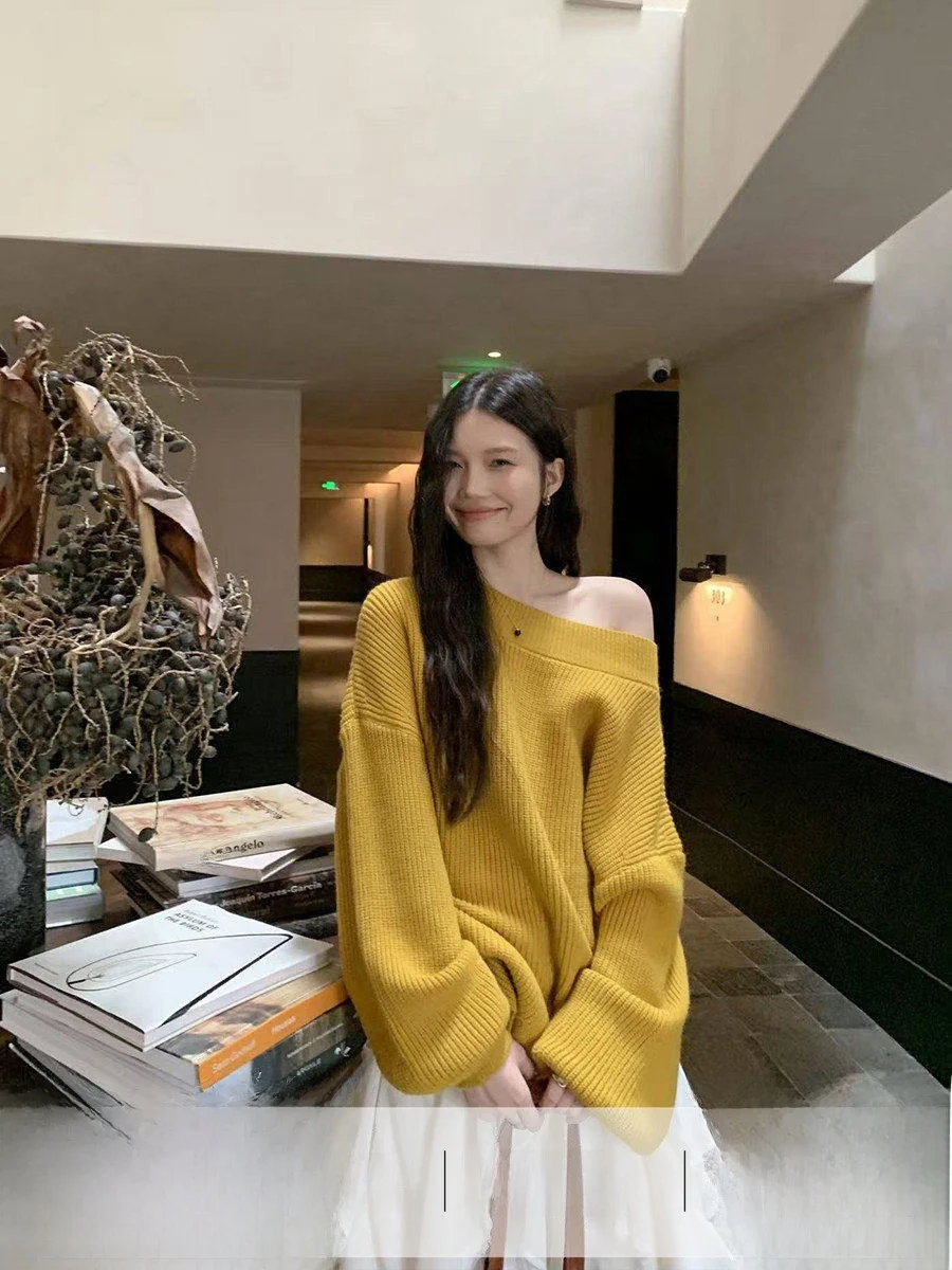 

Женский вязаный свитер Linyunyun: желтый, корейский стиль, с длинными рукавами, асимметричным вырезом на плече, повседневный, свободного кроя, мягкий трикотажный топ