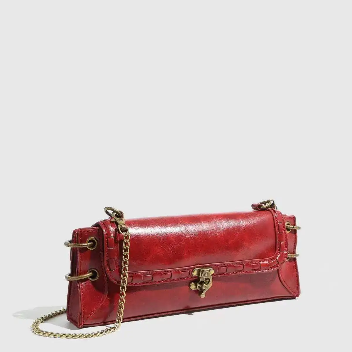 

2026 Fashionable retro single-shoulder bag perfect for outdoor use trendy and versatile hand-held motorcycle bag for girls