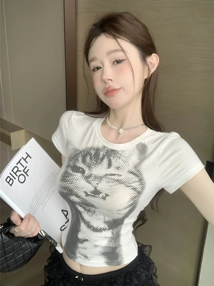 Minimalist cat print shoulder short sleeved T-shirt for women in summer, spicy girl, white round neck, waist cinching short top