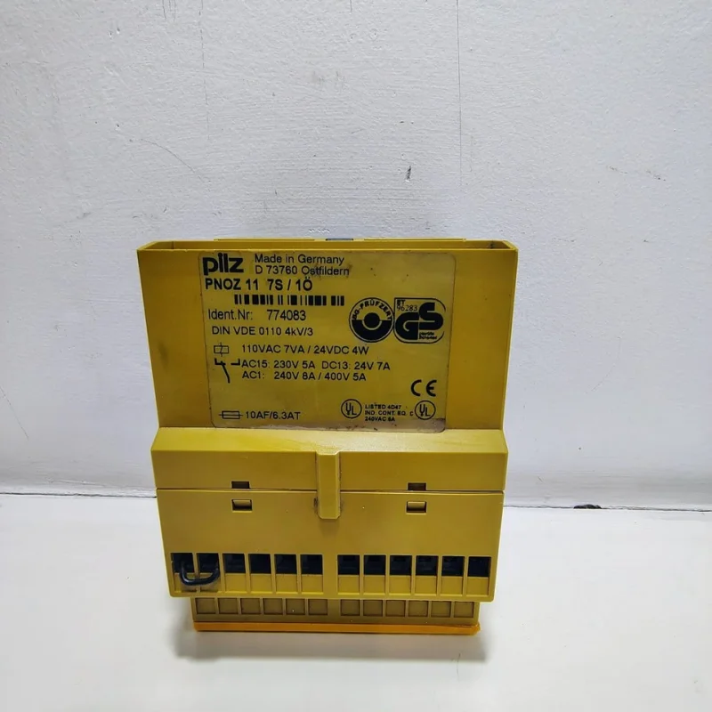 774083 PNOZ-11-110VAC-24VDC-7N/O-1N/C 110VAC 4W Brand New  Part Price Cheap PLC