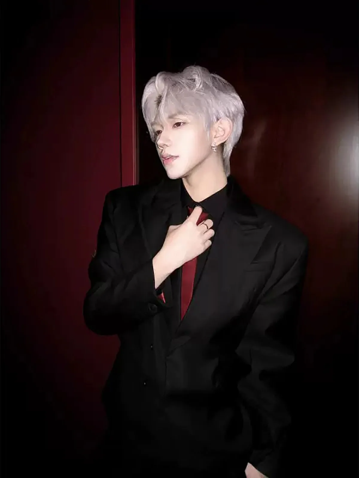 Black Slim Fit Waist-Cinching Red Inner Men's Suiting Jacket Commute Shoulder Pad Double-Row Button Dress Coat Desires Series