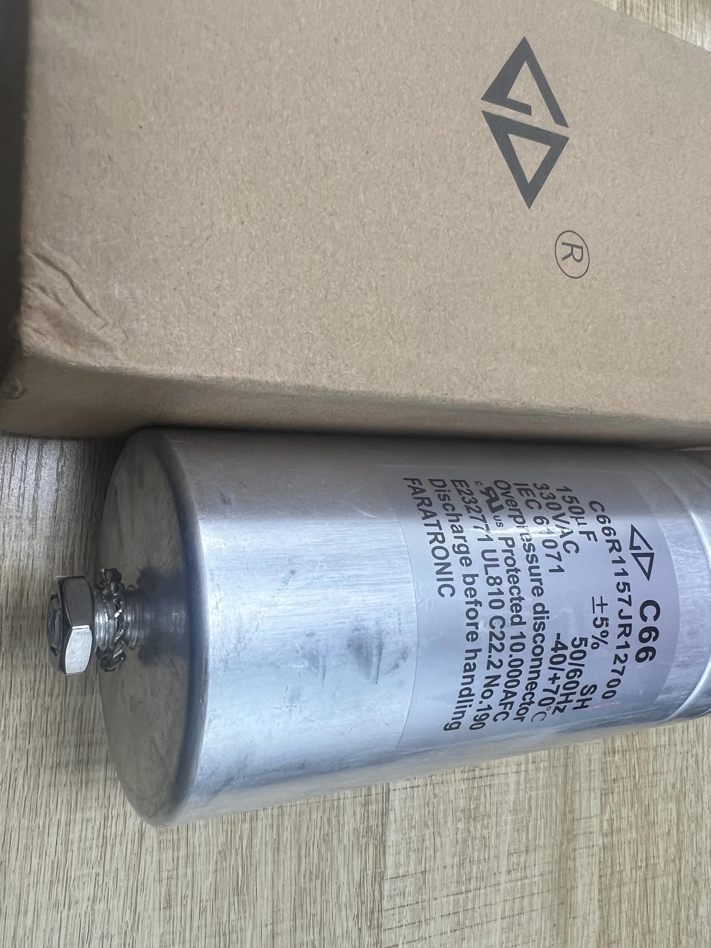 The new C66r1157jr12700 FARATRONIC 150UF 330V AC filter capacitor can replace the EPCOS B32362A3157J030