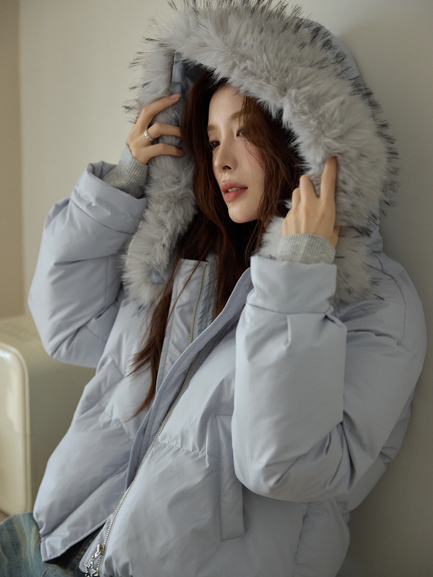 

Корейская синяя утепленная хлопковая куртка с капюшоном для женщин, зимнее повседневное свободное пальто с длинными рукавами и меховым воротником, модное для поездок на работу