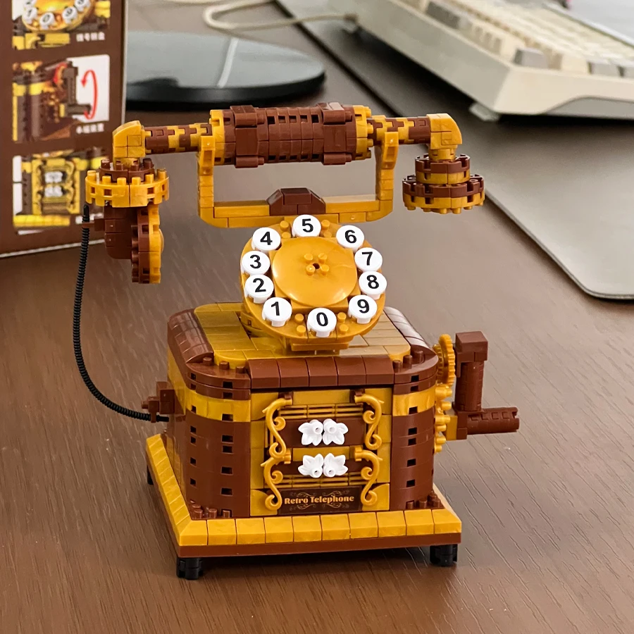 Classic Rotary Dial Retro Phone DIY Building Blocks Sculpture Antique Vintage Telephone Desktop Decor Hand Assembly Craft