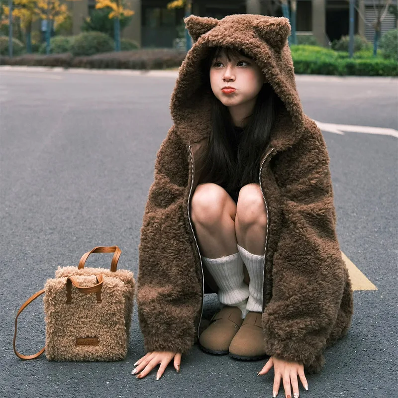 2024 Winter New Coffee Bear Hoodie Short Lamb Fury Jacket Women's Autumn/Winter Edition