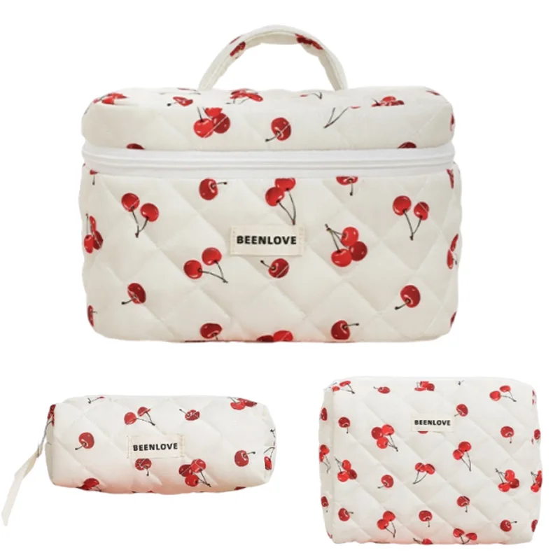 

Women's Cosmetic Bag Vintage Flower Women Cosmetic Bag Portable Zipper Makeup Travel Organizer Female Handbag Toiletry Quilting