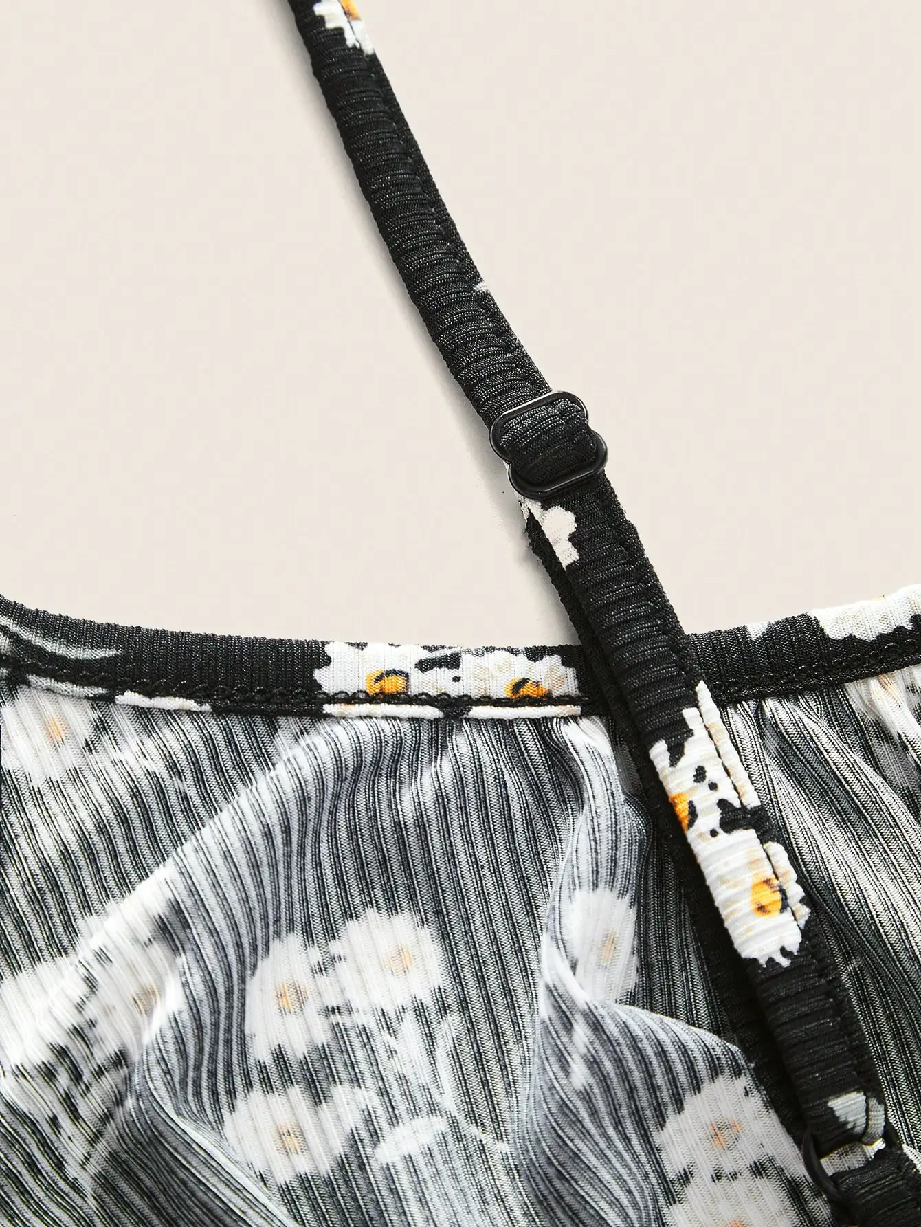 Neues Modisches Elegantes Ärmelloses Trägerkleid mit Blumenmuster in Unifarbe und Übergröße – Detail 10