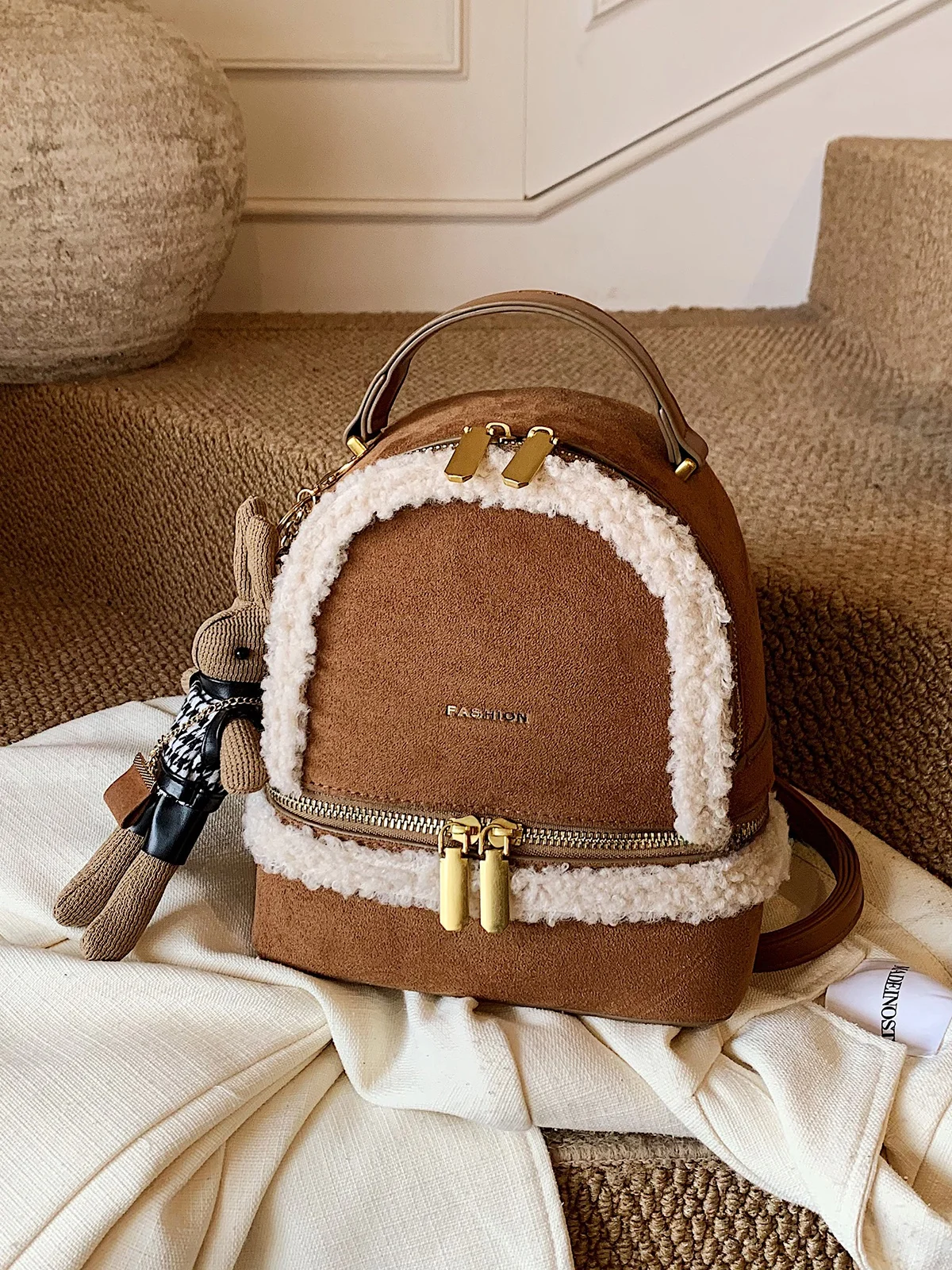 

Commuter Women's Bapa Faionable Dual-oulder Bag for Outdoor Travel Sli Iron Hardware Vertical Square ape