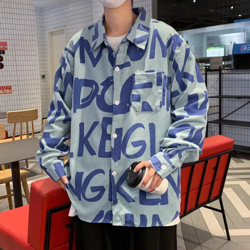 

Свободный крой Long Sve Corduroy irt для мужчин, осеннее пальто больших размеров, повседневное модное мужское пальто Ins Sle Fat, верхняя одежда