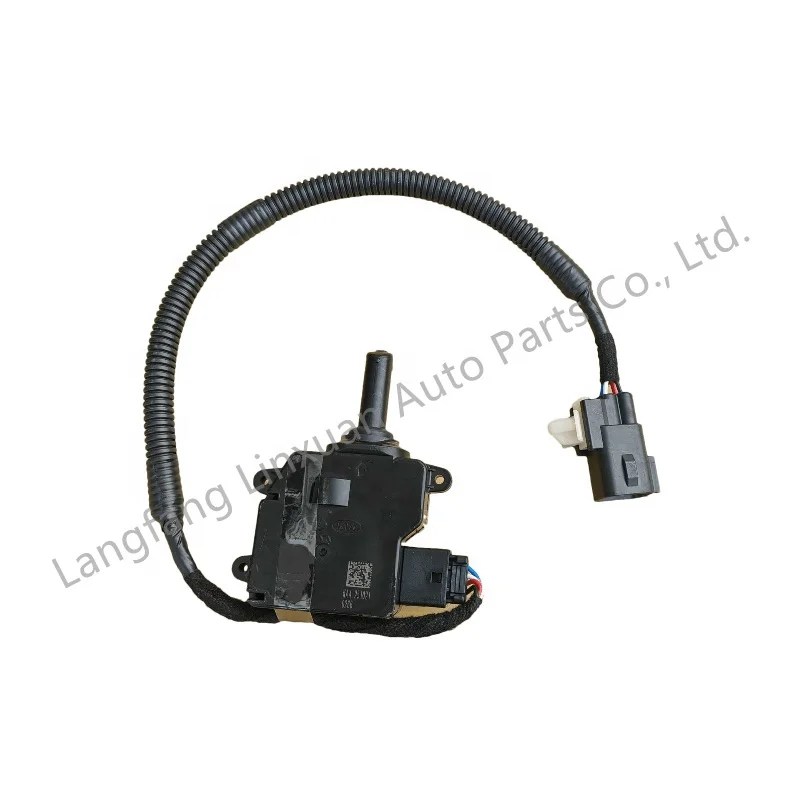 

81560-R0000 Мотор открывания крышки топливного бака, привод замка крышки бака для CARNIVAL, оригинал