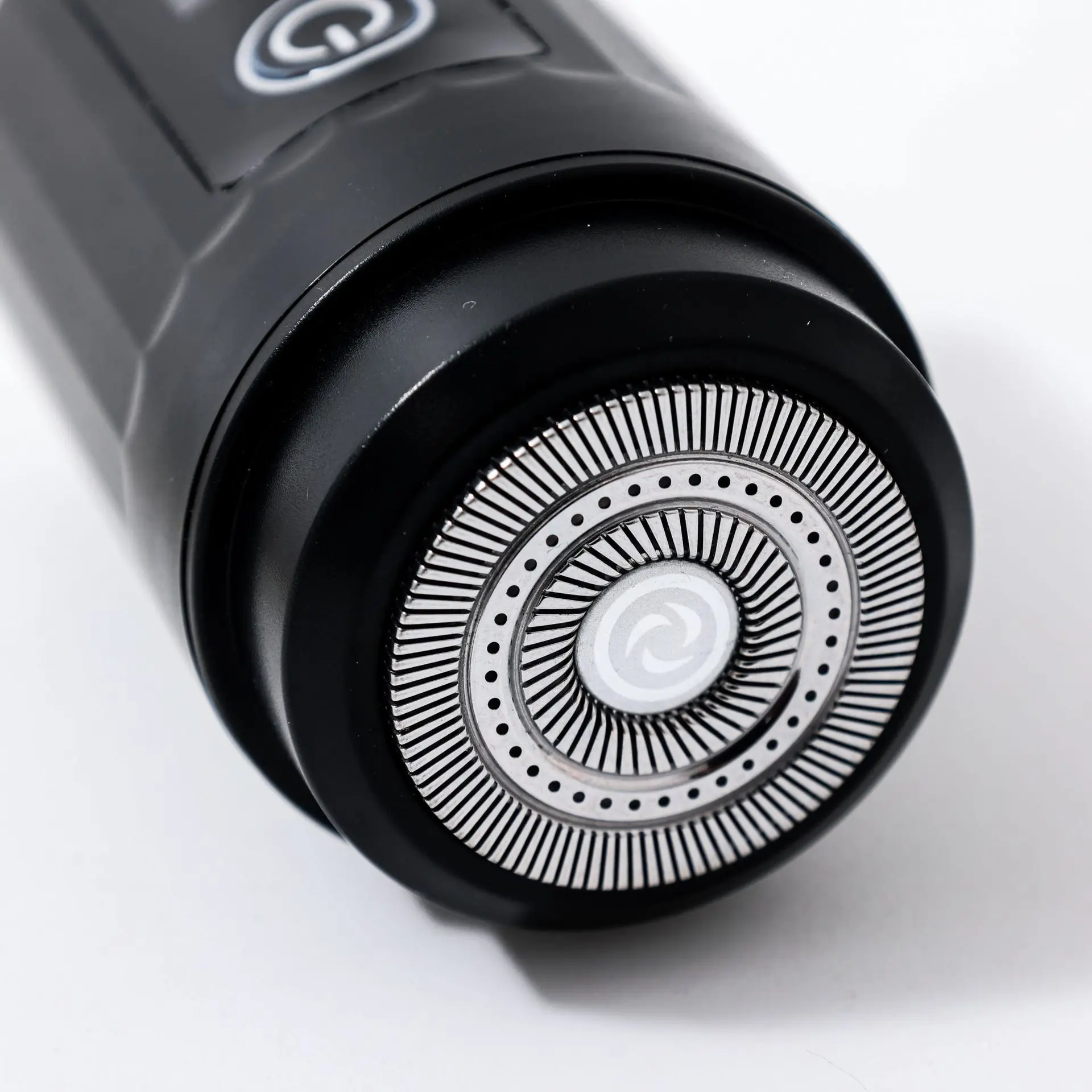 New Single-head LED Display Small USB Rechargeable Men's Electric Beard Shaver Portable Car Razor Mini