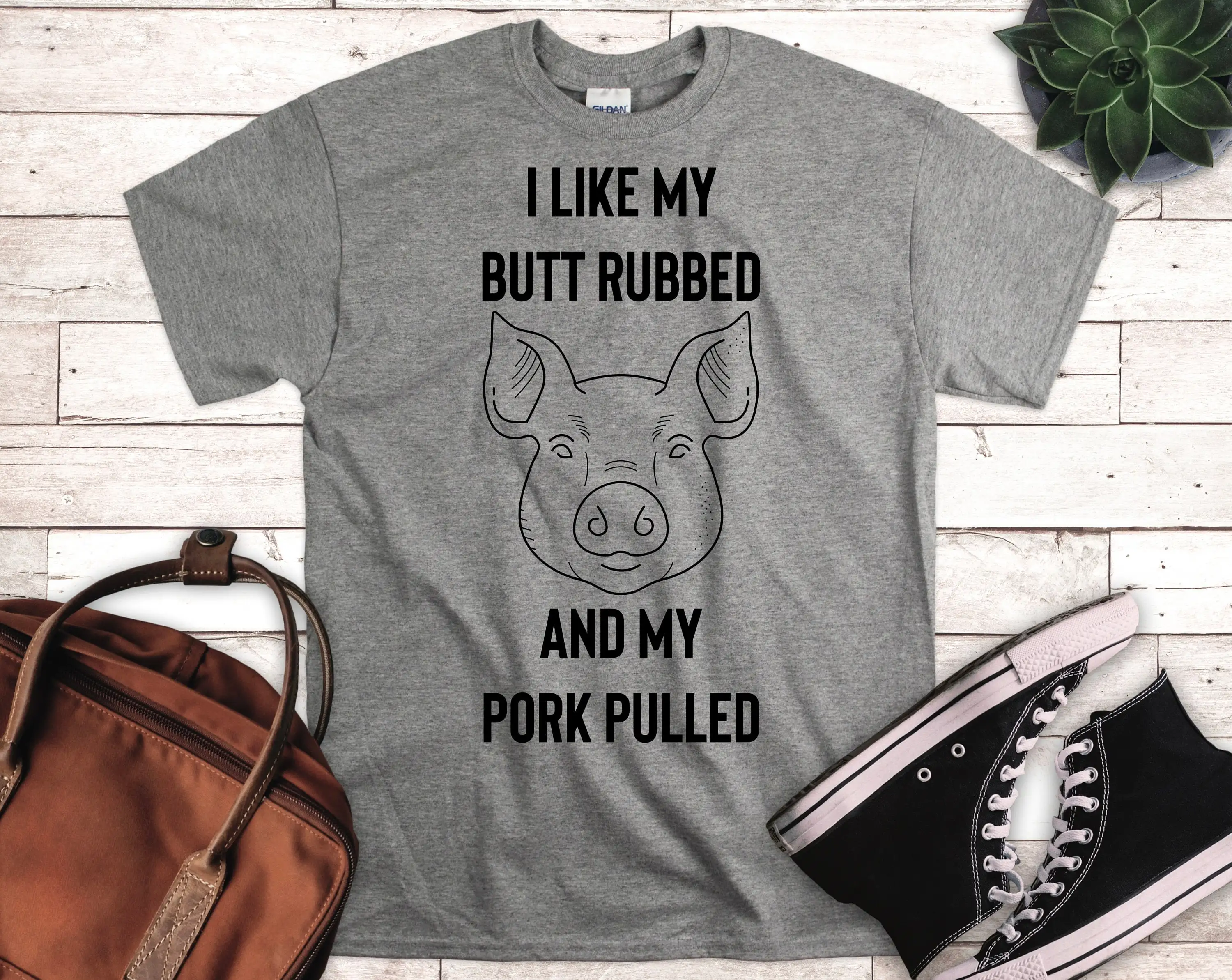 Funny Barbecue Apron Butt Rubbed Pork Pulled Meat BBQ Offensive Fathers Day Cooking for Dad Pig Lovers T shirt