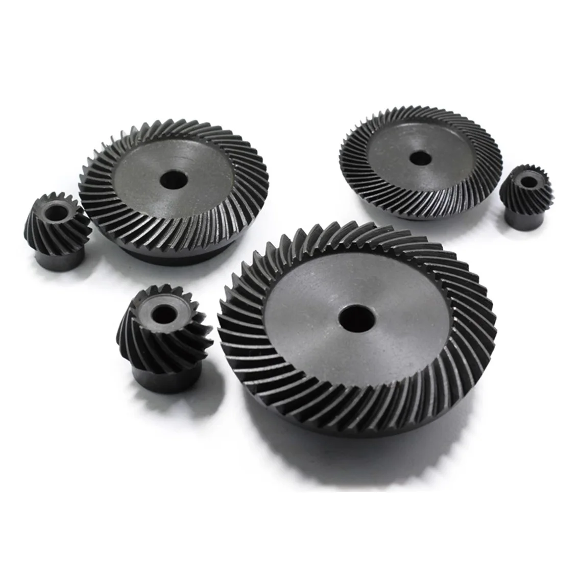 1/2Set 90 Degree Precision Spiral Bevel Gears Speed Ratio1:1 M1-15/20/25/30Teeth 45# Steel Spiral Bevel Gear Hole 5/6/7/8/10mm