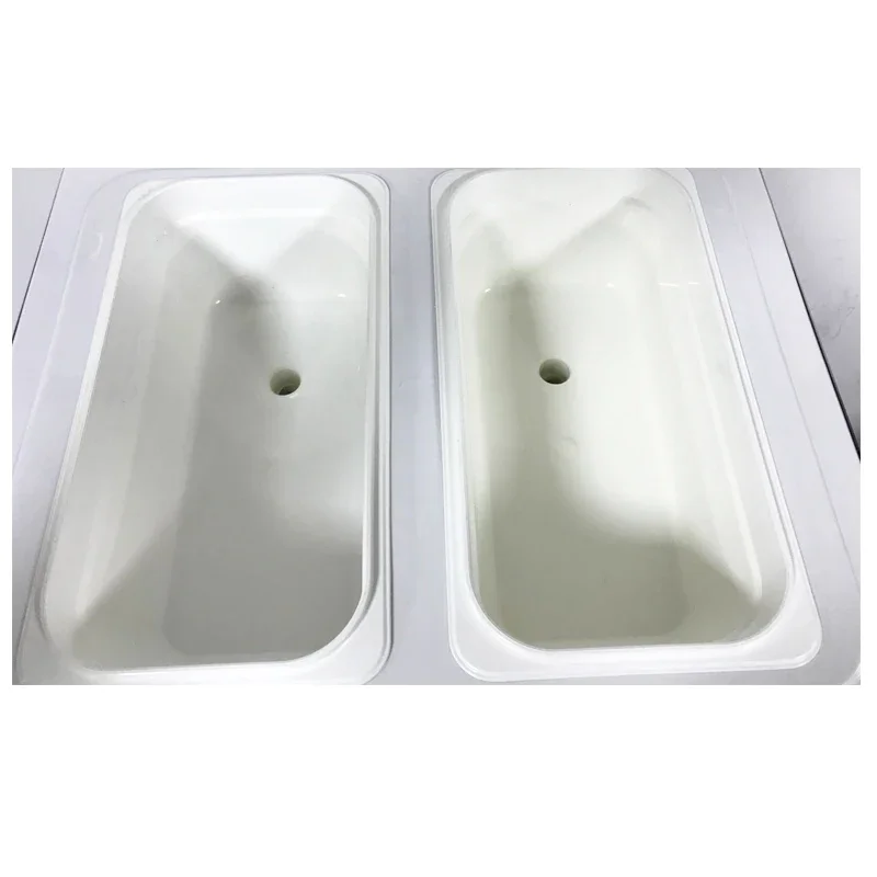 Nuovo distributore automatico di frappè per gelato morbido da tavolo con gelato a 3 gusti 36-42L / H