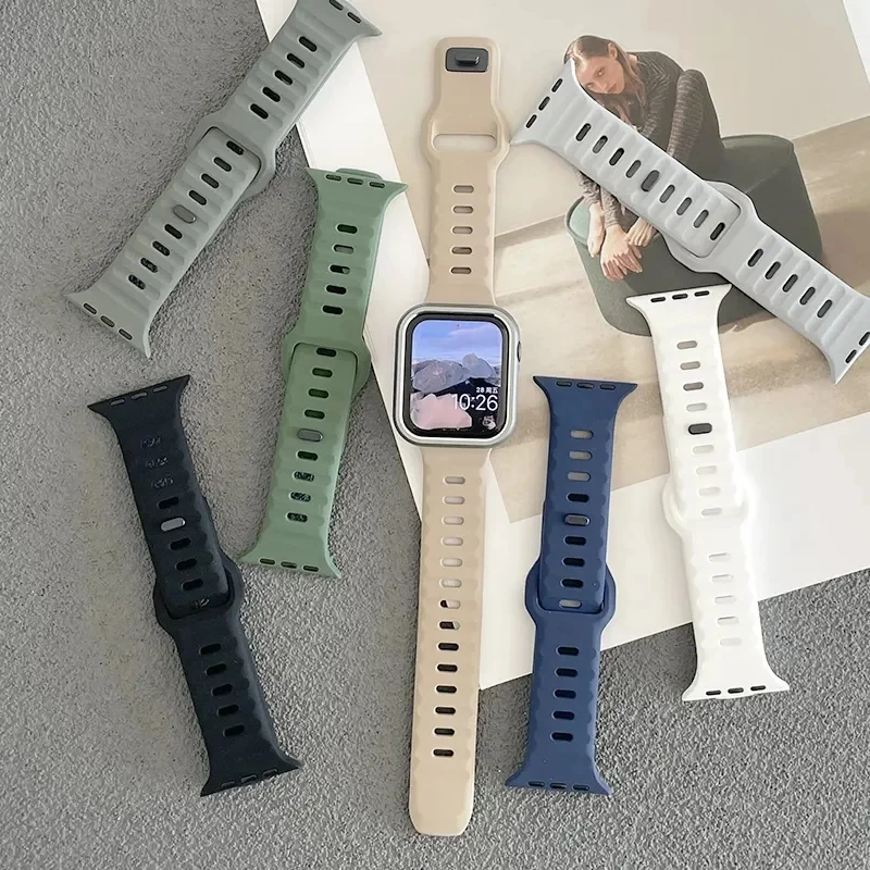 Sport Strap For Apple Watch Ultra 2 Band 49mm 45mm 40mm 44mm 42mm 41mm 38mm Silicone Air hole Bracelet iWatch 9 8 7 6 SE 5 4 3