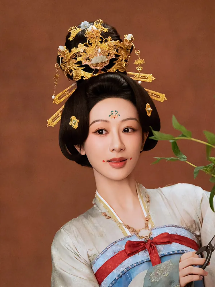 Tang‑Style Hanfu Hair Crown Set Jade Inlaid Long Tassel Hairpins Ancient Chinese Empress Cosplay Photoshoot Headdress Kit