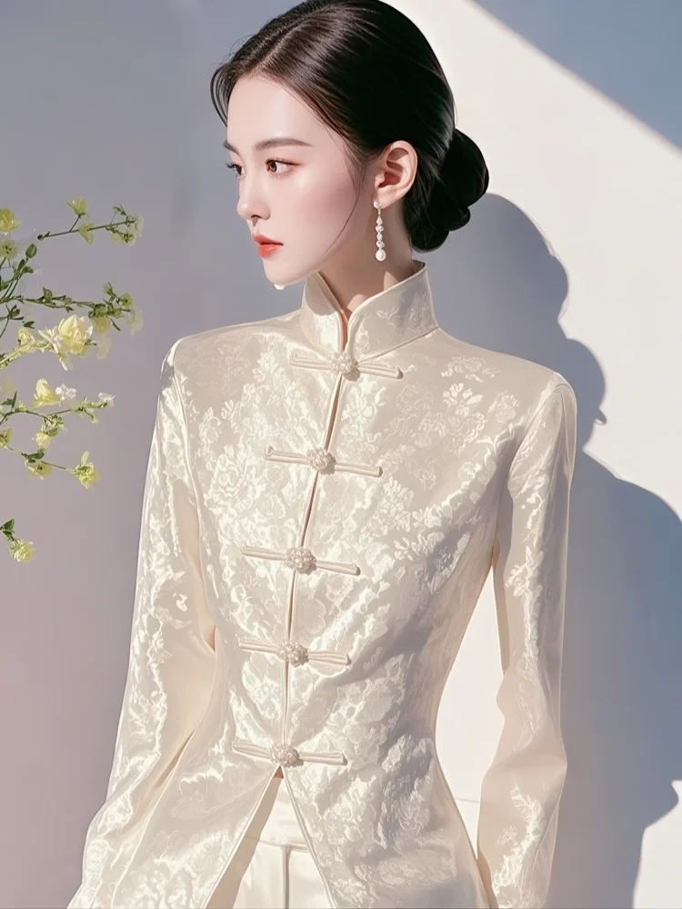 high-end sense white satin jacquard stand-up collar long-sleeved shirt women's spring unique chic button-up new Chinese top
