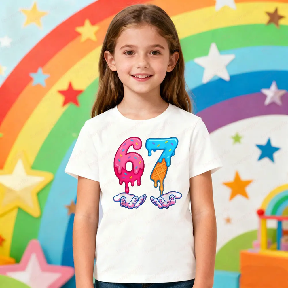 Kreatives Design 67-Themen-Serie bedrucktes T-Shirt Weihnachten Neuester trendiger Stil Meme Kinder-Shirt Jungen- und Mädchenmode Weihnachtsoberteile