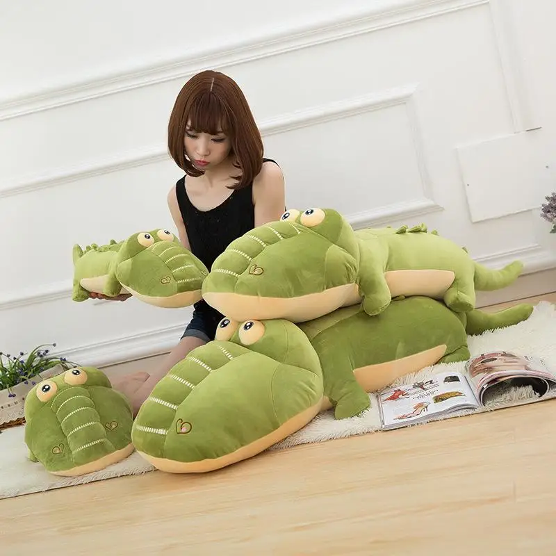 ตุ๊กตาจระเข้การ์ตูนสุดน่ารัก ตุ๊กตาตั้งโชว์ในห้อง หมอนกอดนุ่มสบาย ตุ๊กตาจระเข้ผ้าพลัฌ