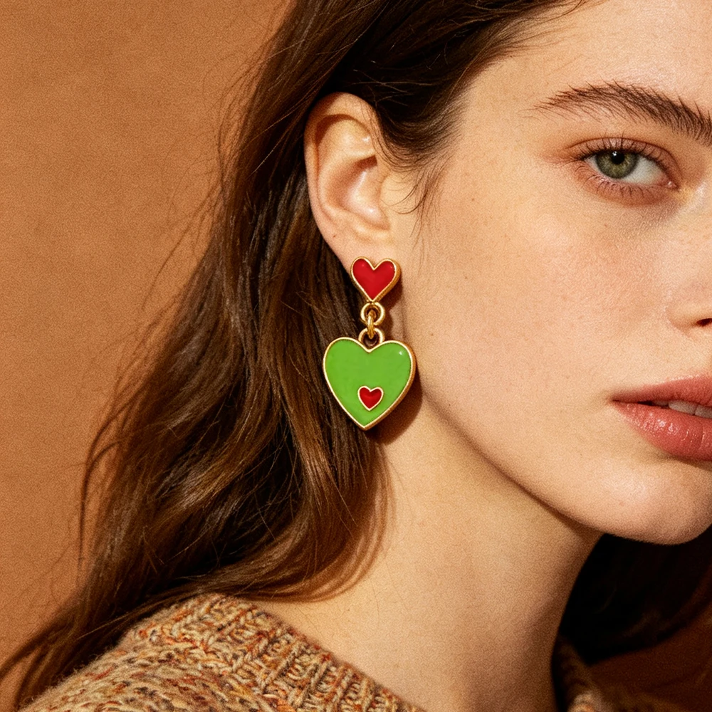 Red and Green Double-Layered Heart-Shaped Oil-Drip Earrings, Vintage Contrasting Color Heart-Shaped Pendant Earrings, Sweet and Unique Accessories for Women