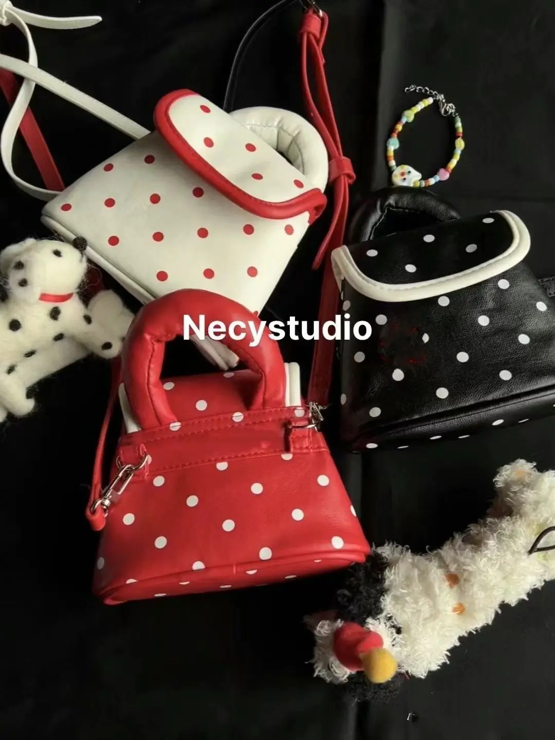 Miyagawa 2024 Spring Summer New Black and White Wave Dot Handheld Bags Korean Versatile One Shoulder Diagonal Straddle Small Bag