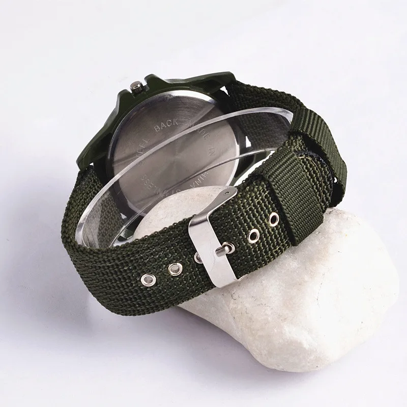 Cinturino in Nylon militare da uomo movimento al quarzo di alta qualità orologio sportivo da uomo orologi da polso Casual da uomo all\'aperto orologi