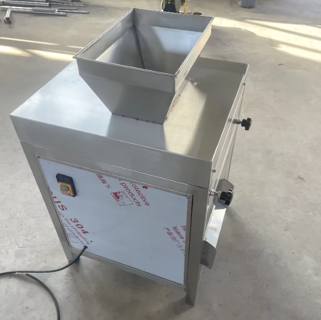 Bild 3: Fisch- und Fleischfloss-Maschine/Rind- und Schweinefleisch-Zerkleinerungsmaschine/Hähnchenbrust-Zerkleinerungsmaschine