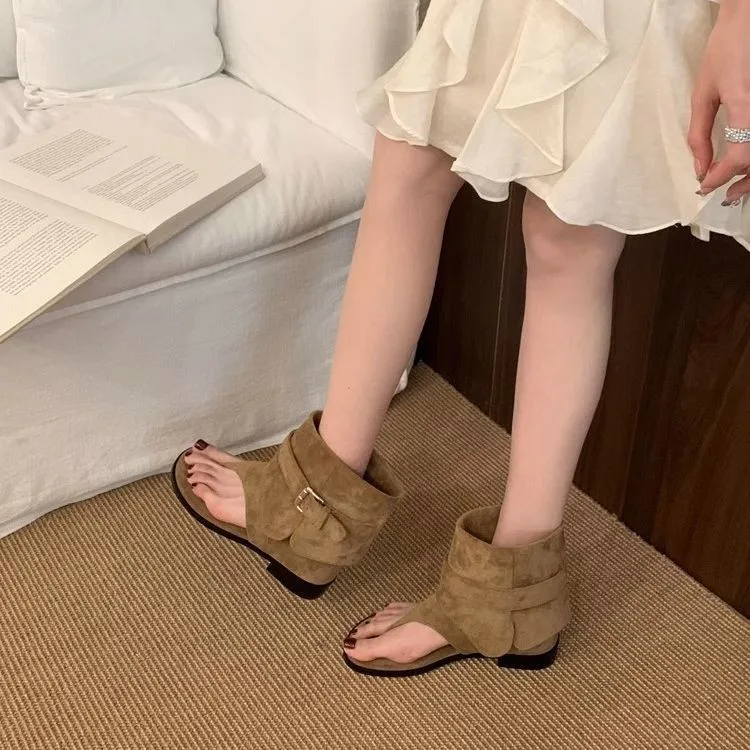 Clip Toe Flats Sandals Summer Fashion Trend Trouser 2026 Boots Casual Dress Street Style Shoes