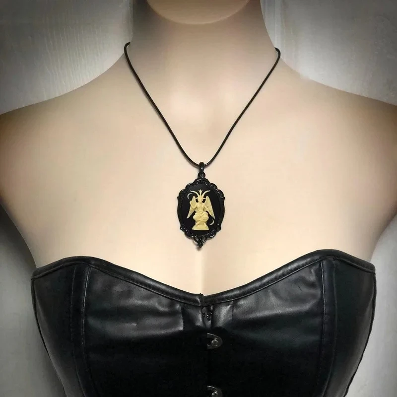 Gothic Satan Goat Mendes Cameo Necklace Fashion Mysterious Pagan Witch Jewelry Gift Vintage Goat Charm Rope Chain Choke Ring