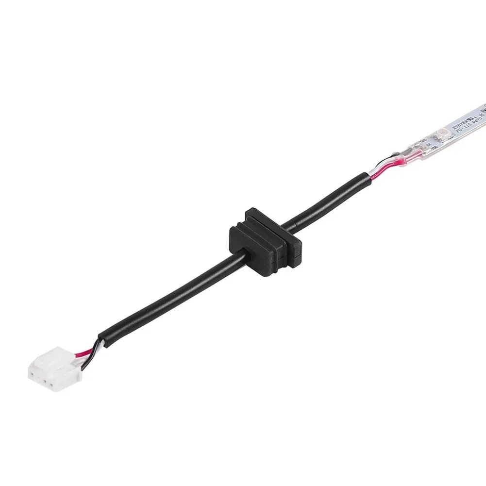 Werten Sie Ihren Ninebot E3 Pro mit einem helleren LED-Umgebungslichtstreifen auf, um sicherere Nachtfahrten und einen modernen Look zu erzielen.