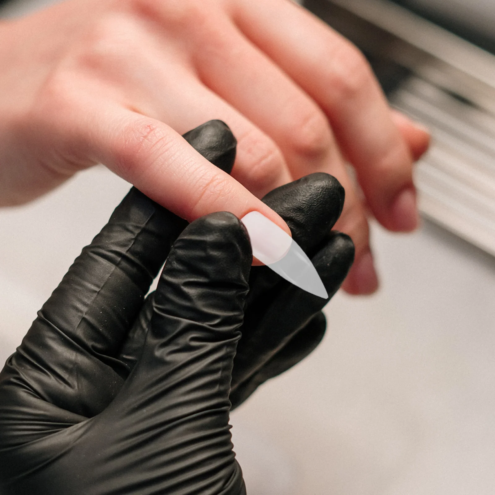 

1000Pcs Nail Tips Clear Set: Full Cover Claw Nail Extensions for Women - Glossy False Nails Press on Natural Transparent Design