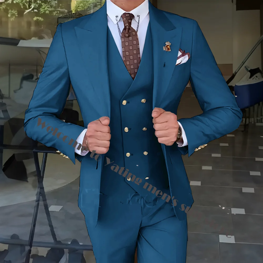 Nuevo traje de boda de color marfil para hombre, esmoquin entallado con solapa de pico para novio, vestido de cena/de fiesta Popular, traje de 3 piezas, chaqueta, pantalones, chaleco con corbata