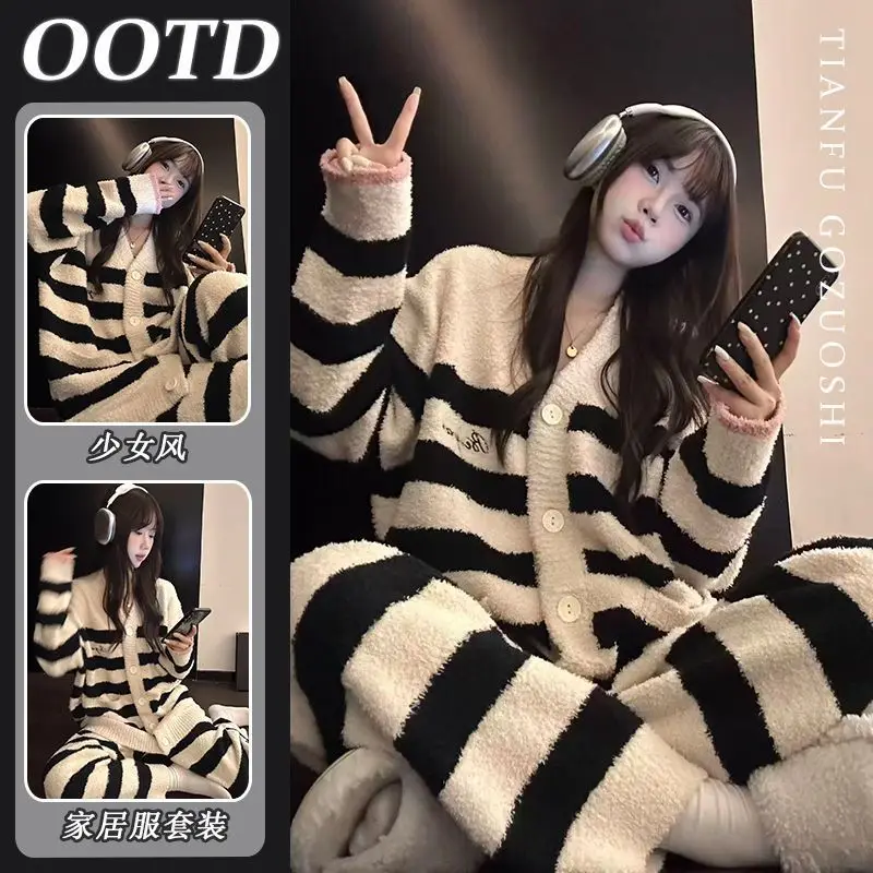 Korean version color blocking Women's pajamas Lazy style long sleeves winter Sleepwear new model coral fleece pants homewear