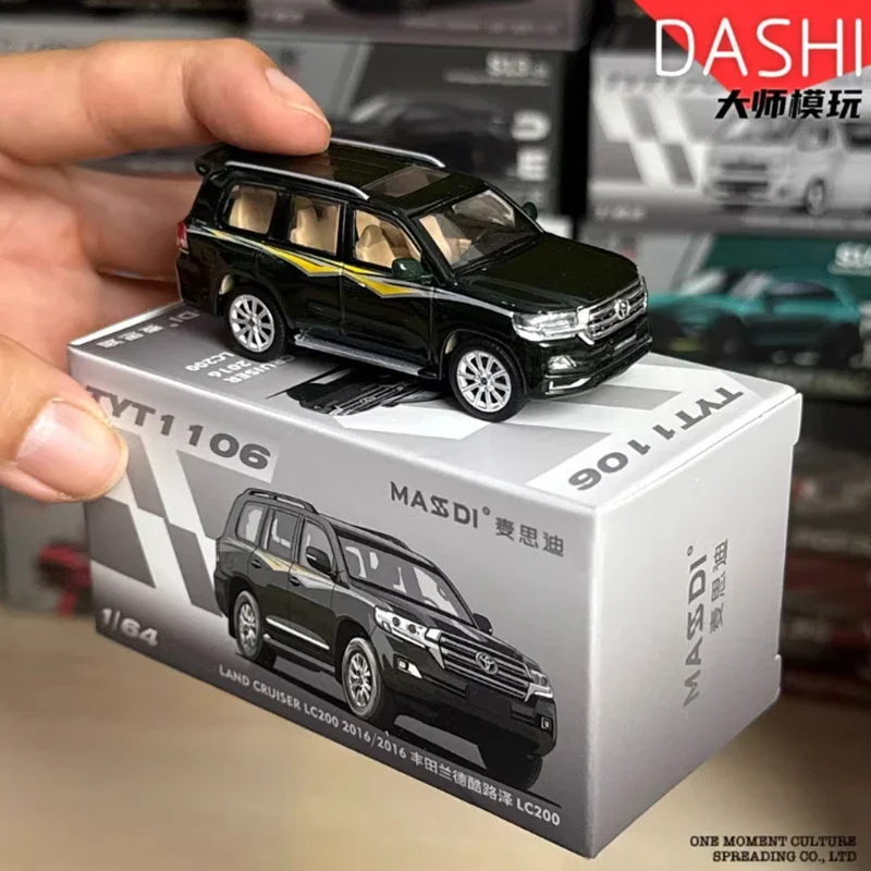 MASSDI Diecast 1/64 escala Land Cruiser LC80 2016 coche de simulación de aleación modelo colección estática decorado regalos de vacaciones Juguetes