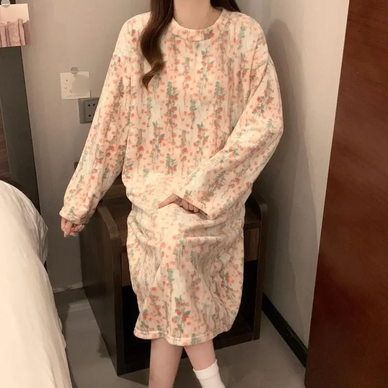 Frau Rundhals Gedruckt Flanell Pyjamas Mädchen Sexy Lose Schlaf Rock Lange Ärmeln Vier Jahreszeiten Hause Kleidung Nachthemd Neue