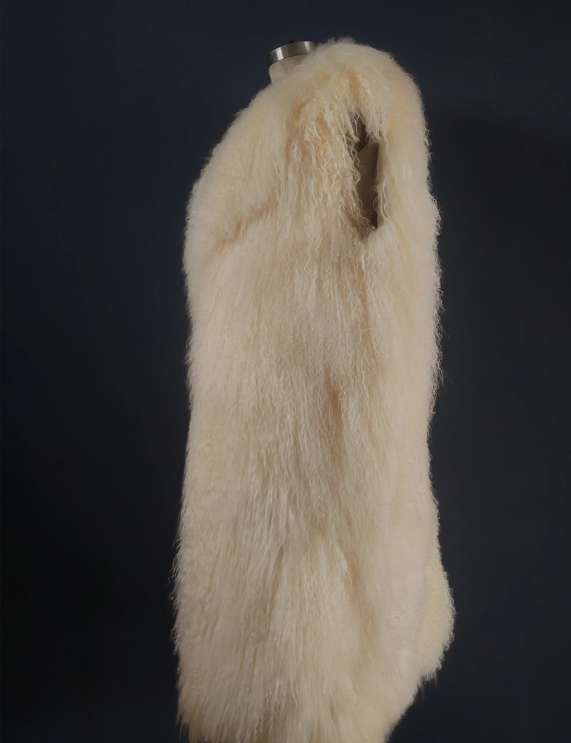 女性 115-120 センチメートルロング本物のモンゴル羊の毛皮のベストノースリーブターンダウン襟冬暖かい厚い天然毛皮ジャケットアウター