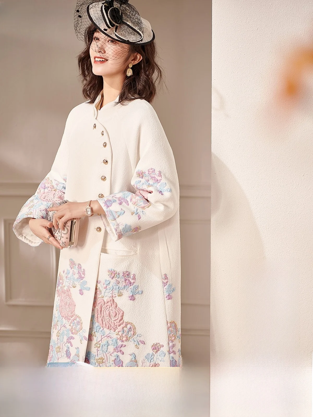 

Chinese New Year Embroidered Loose Cotton Jaet Traditional Sle Long Sve Stand Collar Mid-Length Single Button Closure