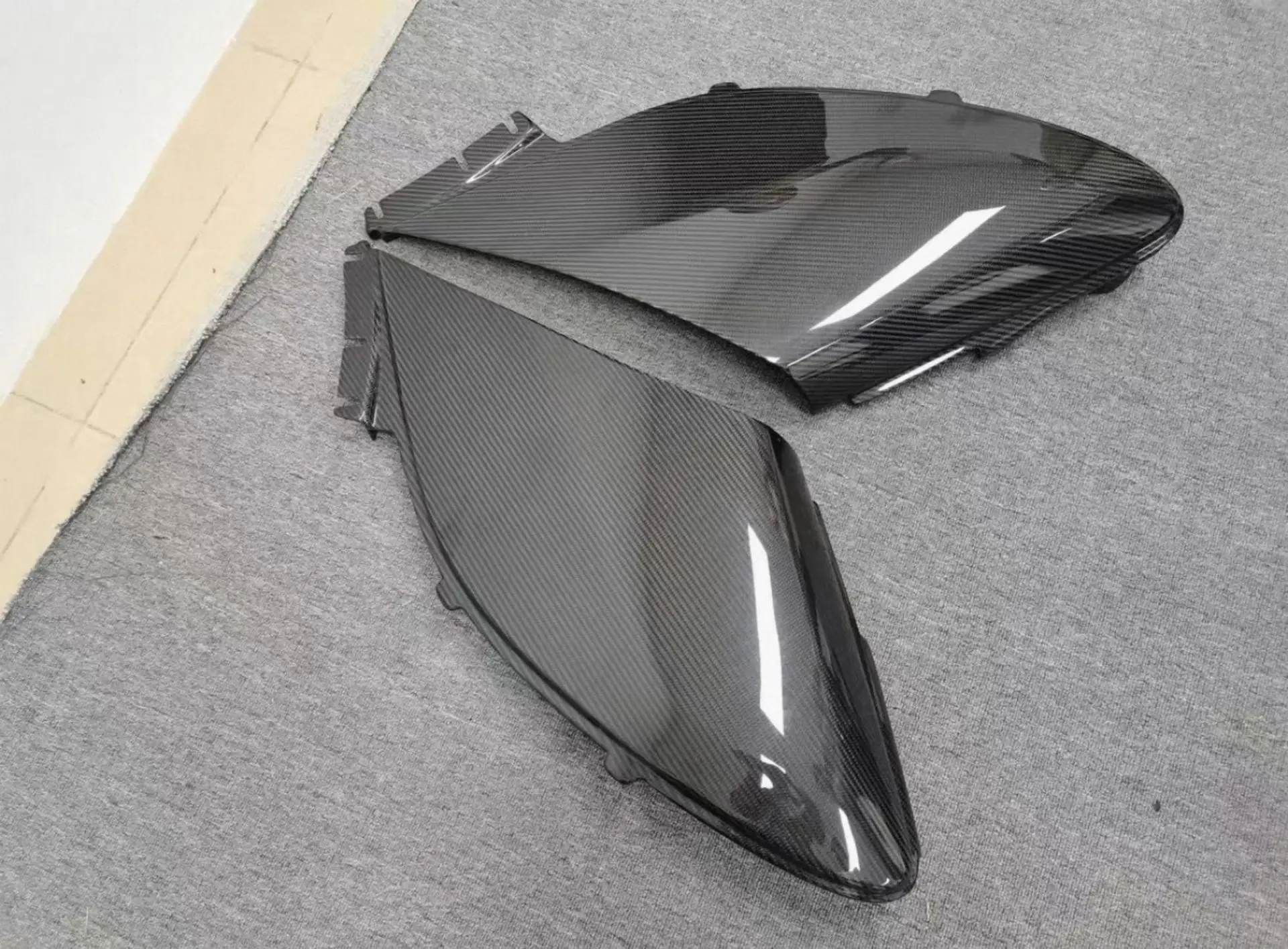 Carbon fiber rear fender trend for McLaren MP4-12C 625C 650S Upgrade GT4