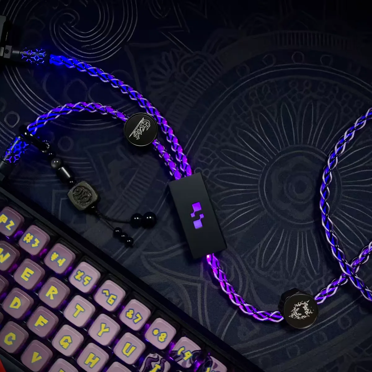 Esports Keyboard Data Cable 8K High Speed Supports Magnetic Switch One To Two Keyboard Single Crystal Copper Aviation Plug Cable