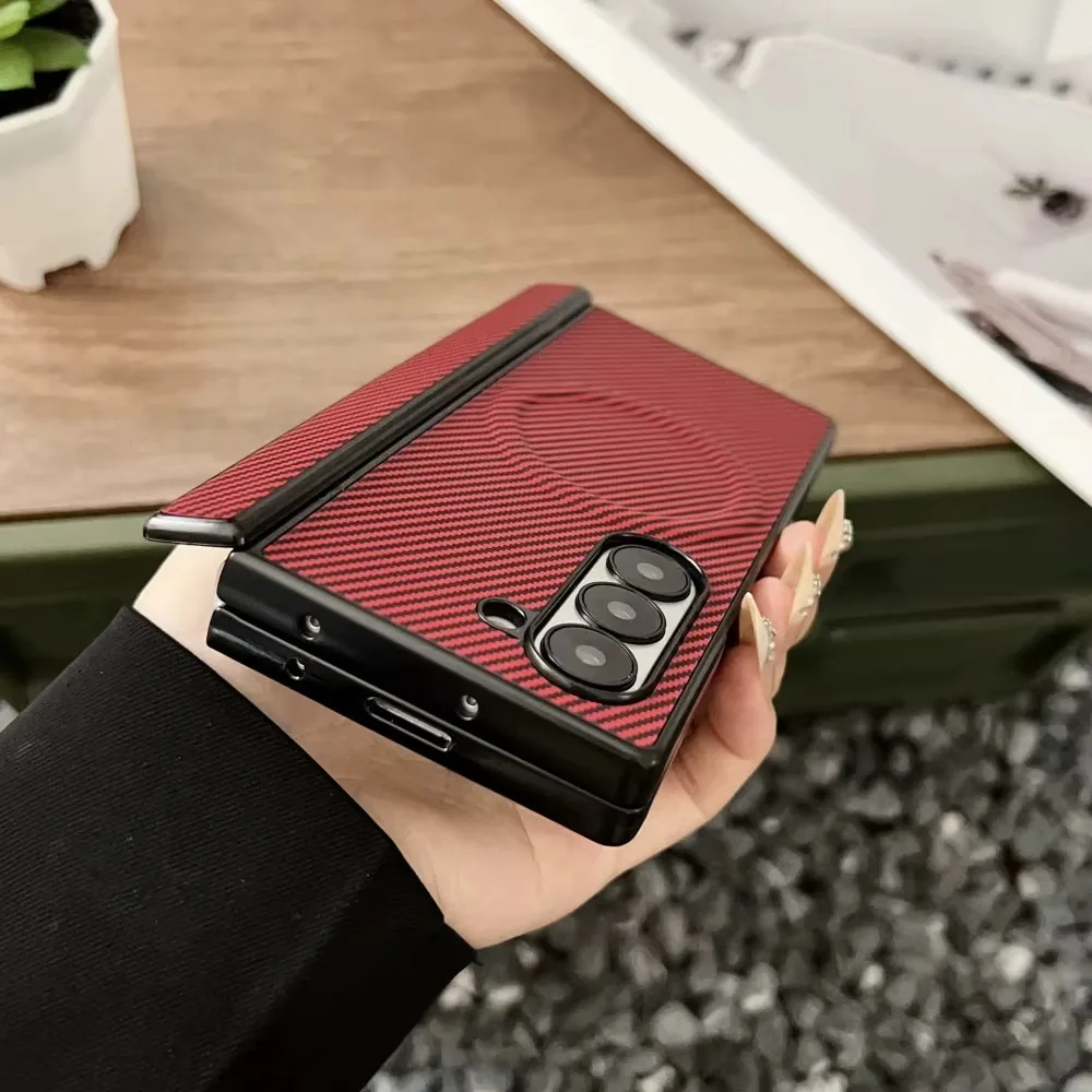 حافظة هاتف مغناطيسية فاخرة مع مفصل حماية لهاتف سامسونج جالاكسي فولد 7 6 5 4 5G من ألياف الكربون غطاء جلد PU مقاوم للصدمات