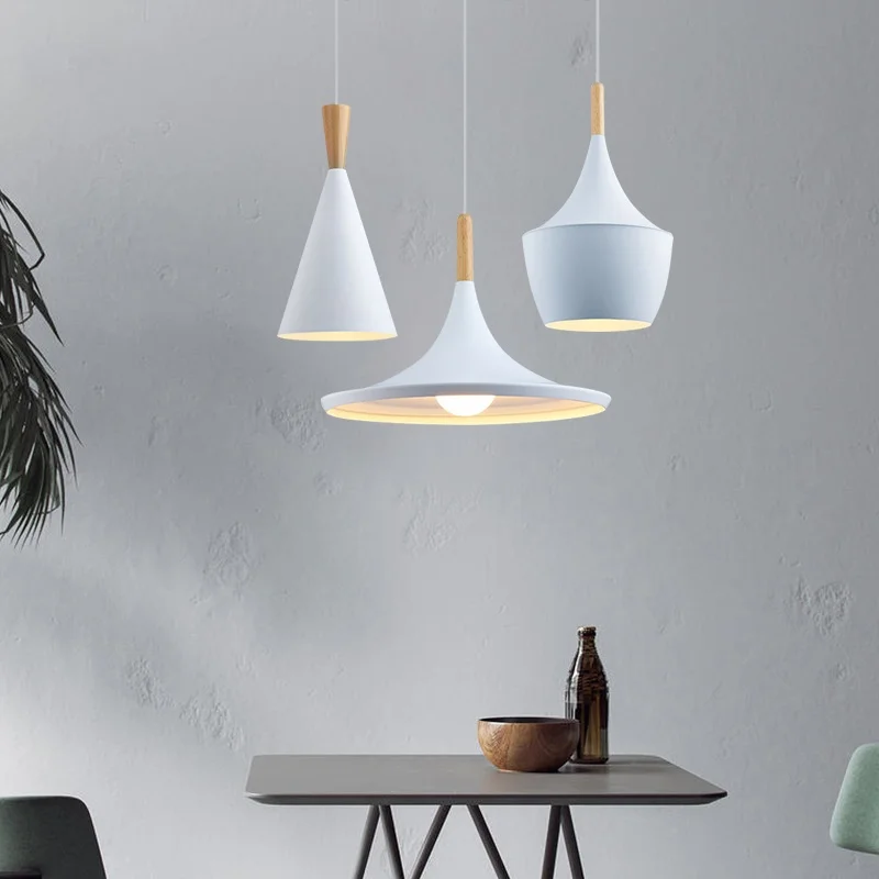 Lampada a sospensione nordica tre semplici luci a sospensione Macaron in stile industriale con barra in ferro creativo moderno