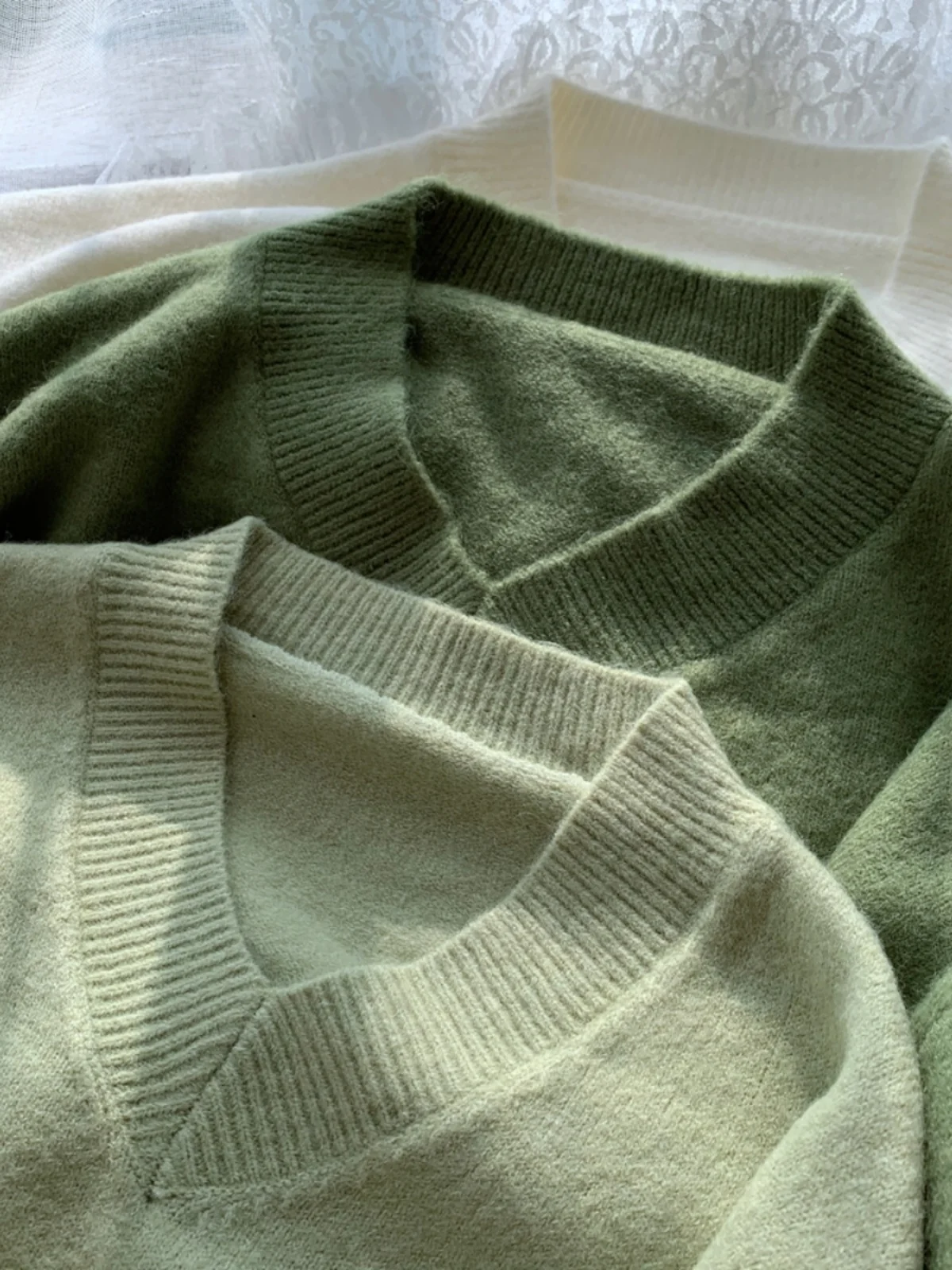 Lockerer Strickpullover für Damen, V-Ne, faionable, lässig, bequeme Passform, Mädchenpullover, trendiges Top-Qualitätsmaterial