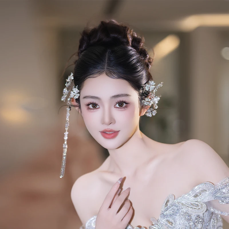 Bridal retro explosion exquisite light luxury fringed ear hanging temperament design wedding dress accessories