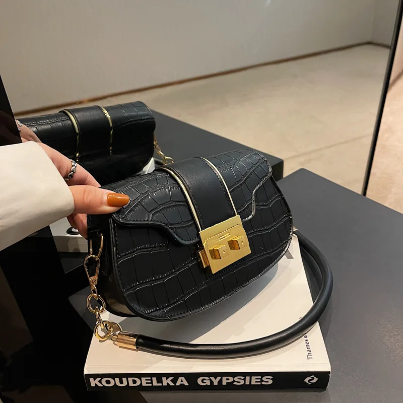 Jesienna koreańskie wydanie z łańcuszkiem dla kobiet 2023 nowa modna torba na ramię moda wzór z kamieniem Crossbody BagAutumn C