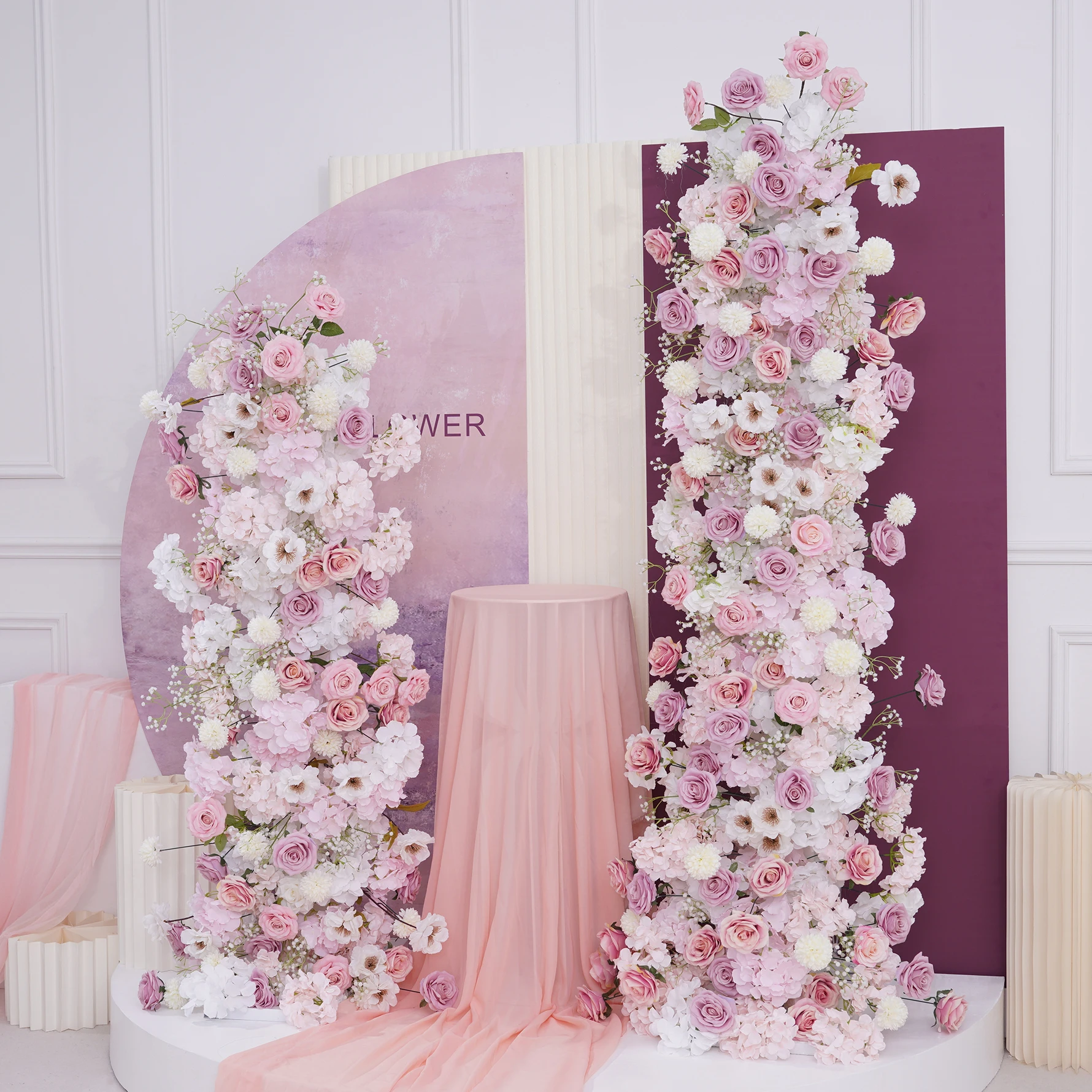 赤ちゃんのためのピンクと白のバラの結婚式の装飾,花の列の配置,イベントの舞台用品,写真アクセサリー,ウィンドウディスプレイ,a8849